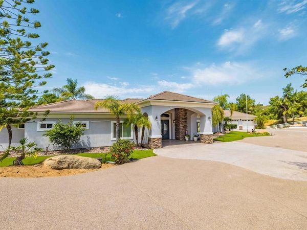 15263 Presilla Drive, Jamul, CA 91935