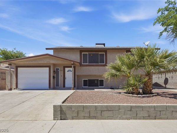 220 Candlelight Street , Las Vegas, NV 89145