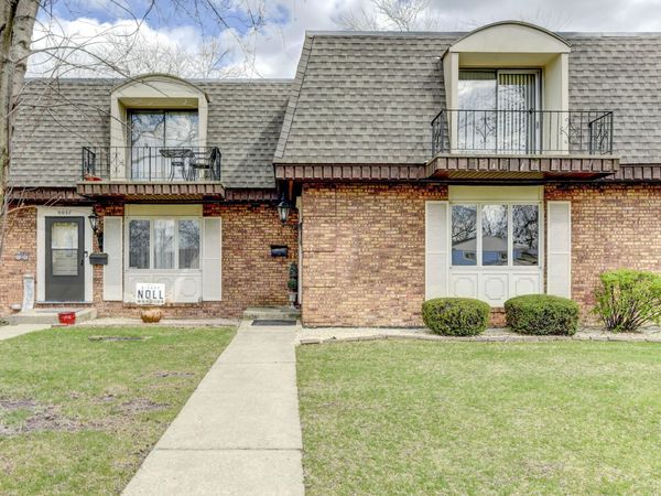 8029 Jefferson Avenue, Munster, IN 46321