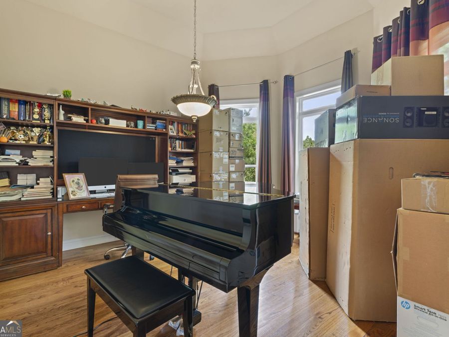 Property Image 8