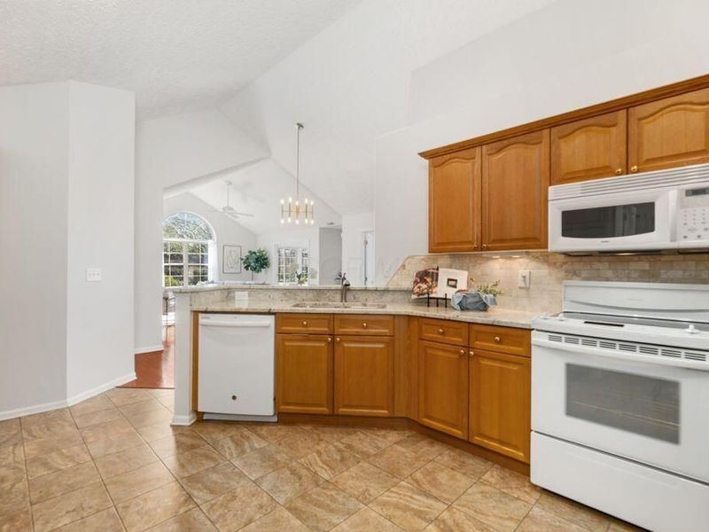 4289 Bridgelane Place, Unit 31, New Albany, OH 43054 Photo 10