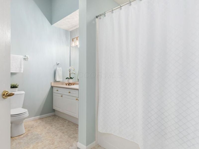 4289 Bridgelane Place, Unit 31, New Albany, OH 43054 Photo 23