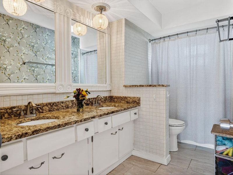 5513 Redwood Road, Columbus, OH 43229 Photo 20