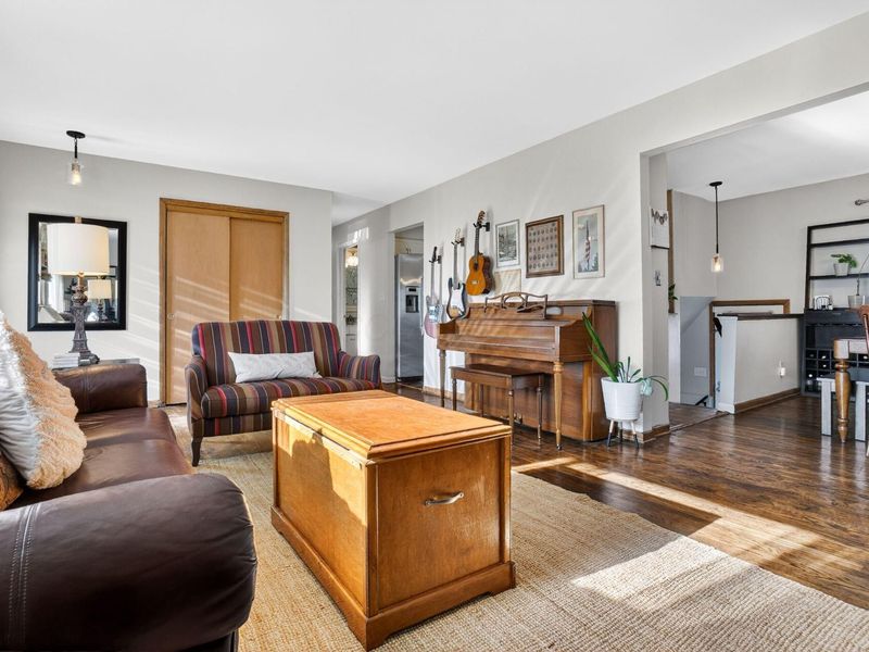 5513 Redwood Road, Columbus, OH 43229 Photo 9