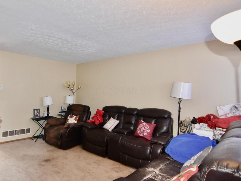 705 Keys View Court , Unit 67, Columbus, OH 43085 Photo 3