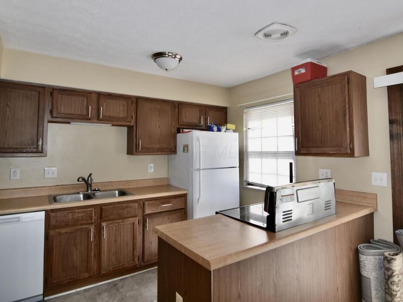 705 Keys View Court , Unit 67, Columbus, OH 43085 Photo 6