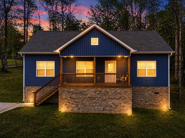 521 Lewis Ln, Charlotte, TN 37036