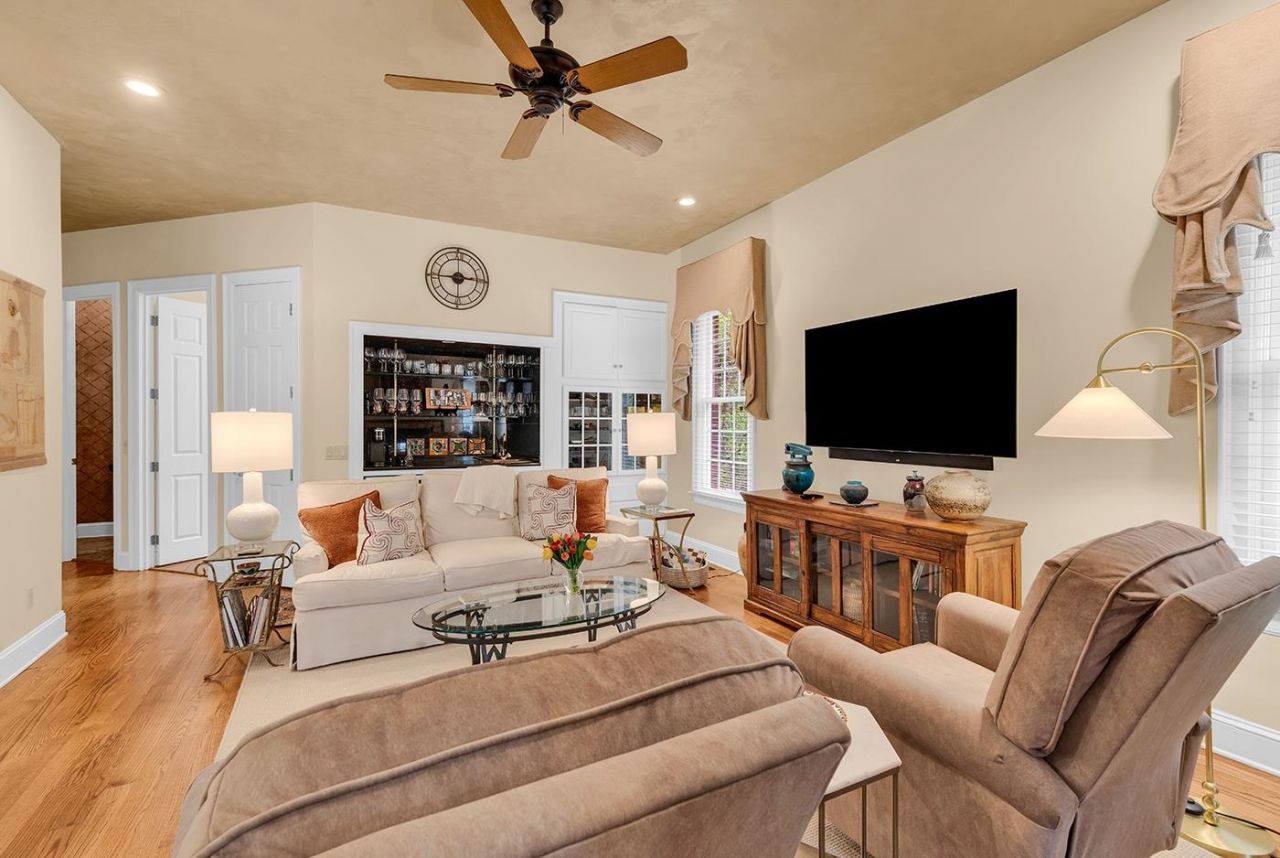 163 Angel Oak Dr. Photo 14