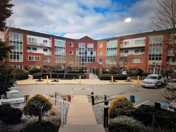 380 Place Lane, Unit 380, Woburn, MA 01801