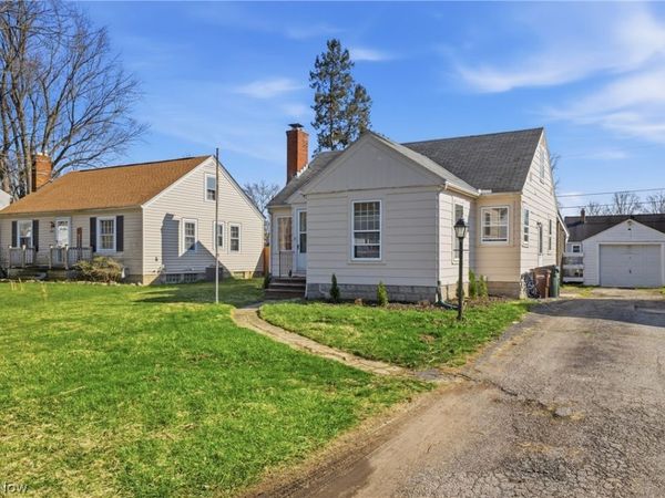 41819 Emerson Court , Elyria, OH 44035