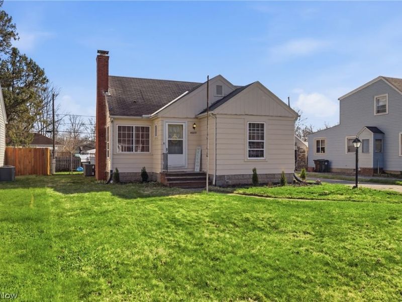 41819 Emerson Court , Elyria, OH 44035 Photo 2