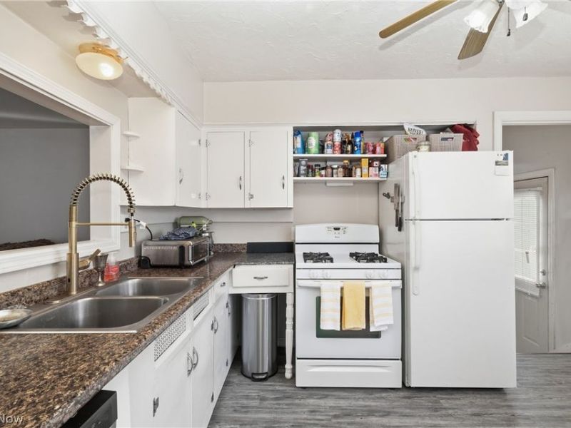 41819 Emerson Court , Elyria, OH 44035 Photo 6