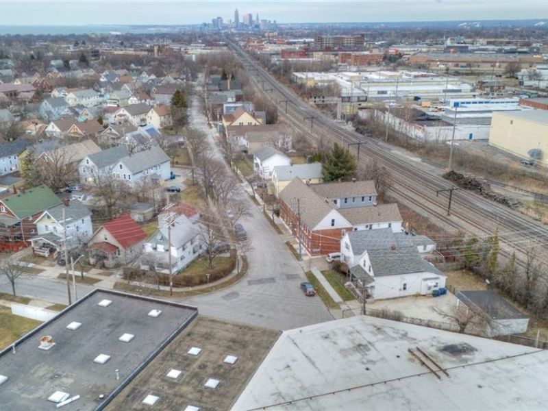 12929 Plover Street , Lakewood, OH 44107 Photo 45