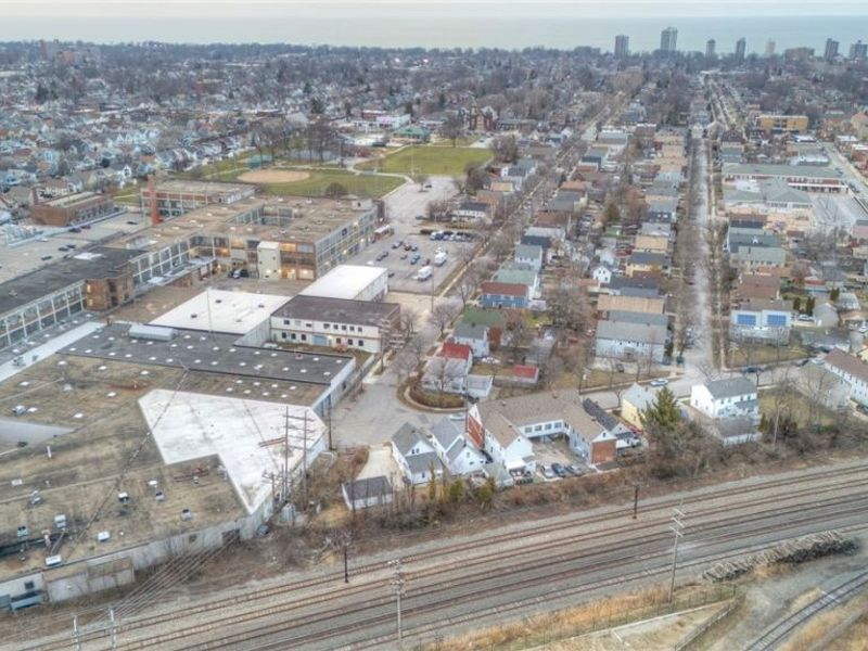 12929 Plover Street , Lakewood, OH 44107 Photo 46