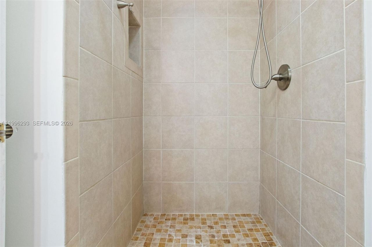 1360 NW 97th Ter, Unit 272, Pembroke Pines, FL 33024 Photo