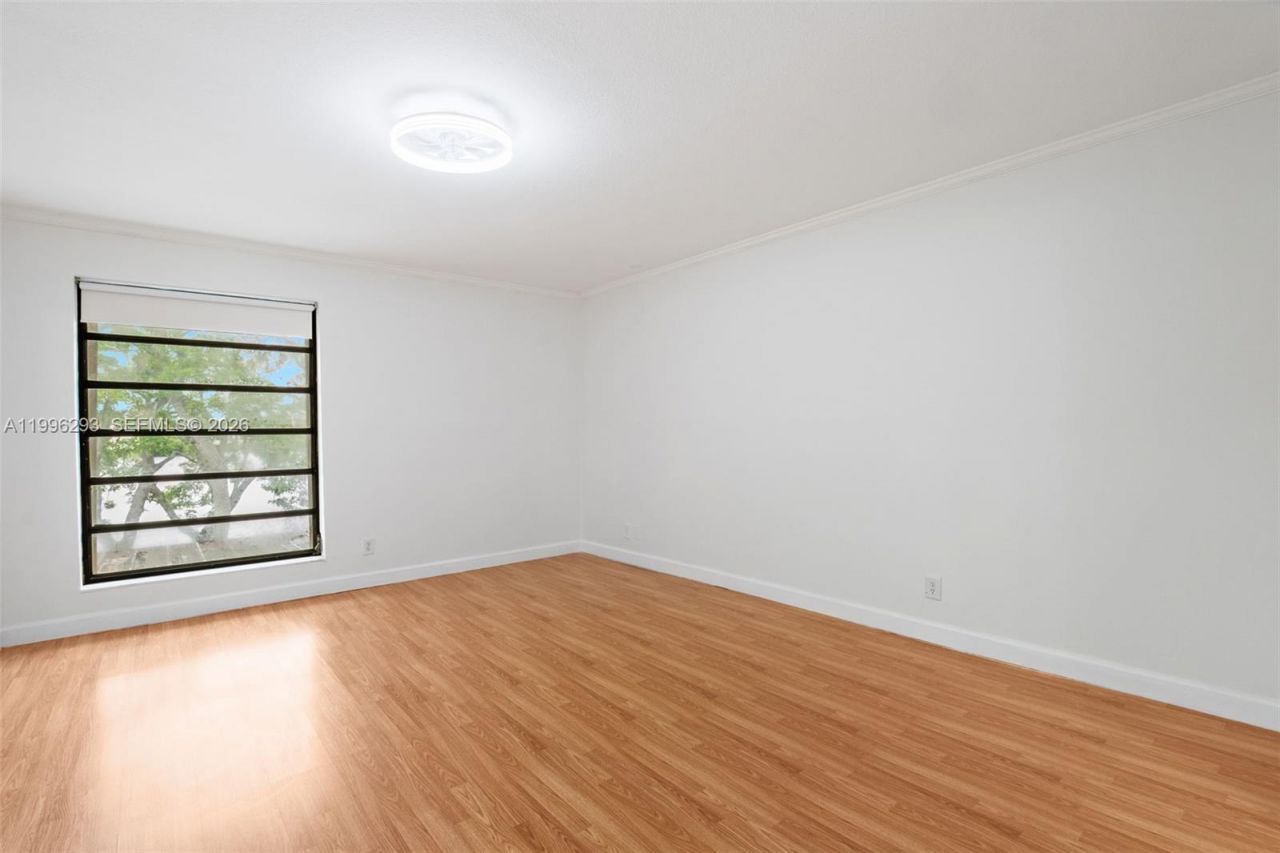 1360 NW 97th Ter, Unit 272, Pembroke Pines, FL 33024 Photo