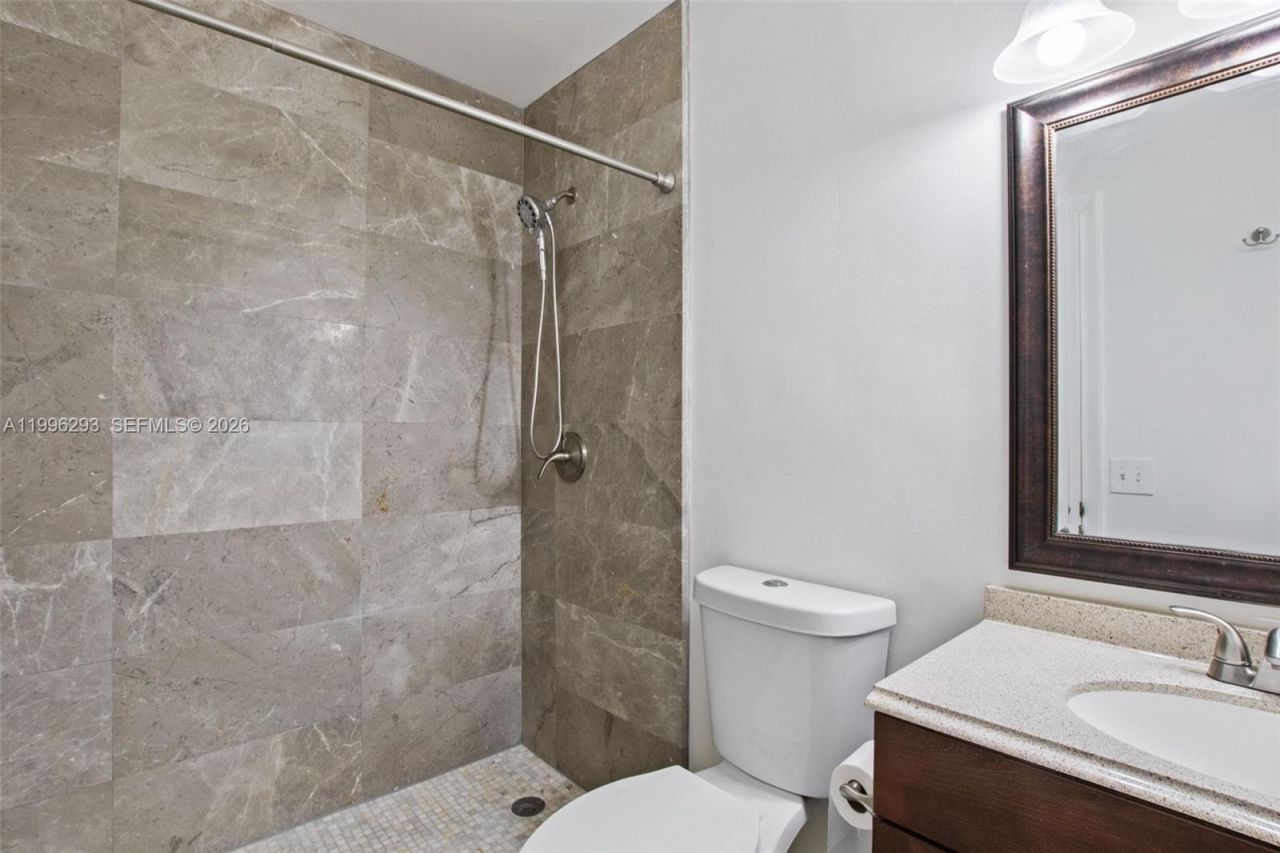 1360 NW 97th Ter, Unit 272, Pembroke Pines, FL 33024 Photo