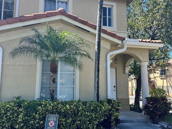 8246 NW 108th Ave, Unit 7-16, Doral, FL 33178
