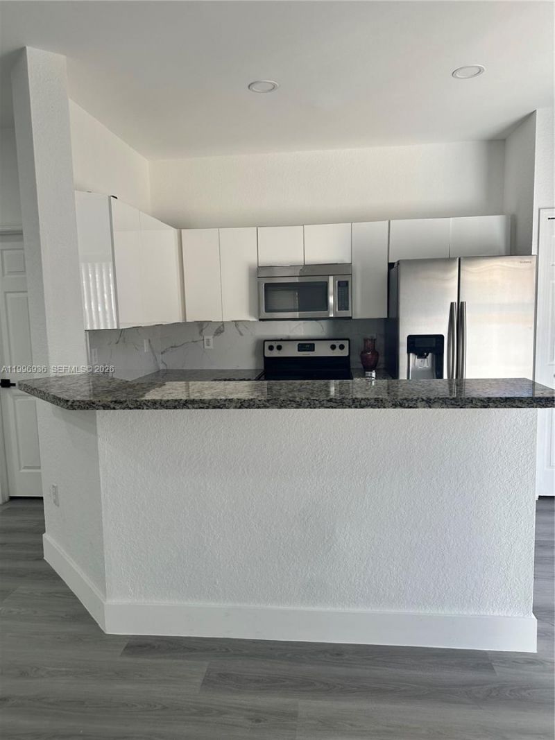 8246 NW 108th Ave, Unit 7-16, Doral, FL 33178 Photo