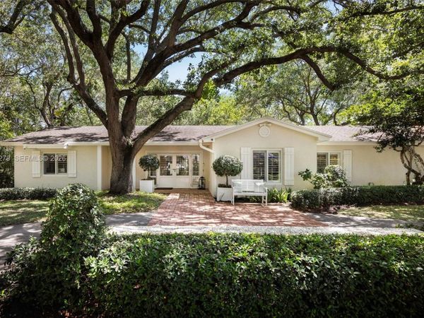 16167 SW 74th Pl, Palmetto Bay, FL 33157