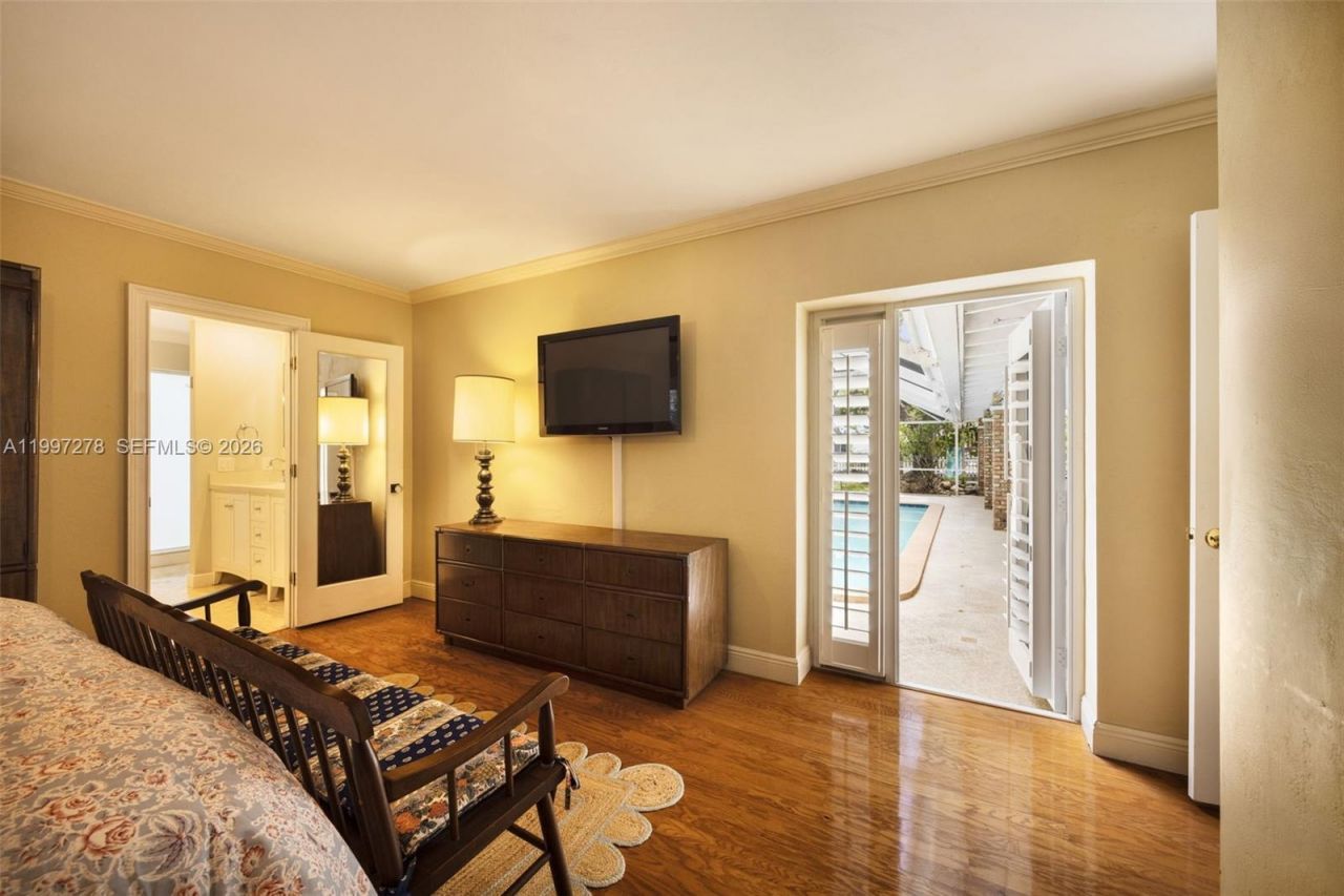 16167 SW 74th Pl, Palmetto Bay, FL 33157 Photo