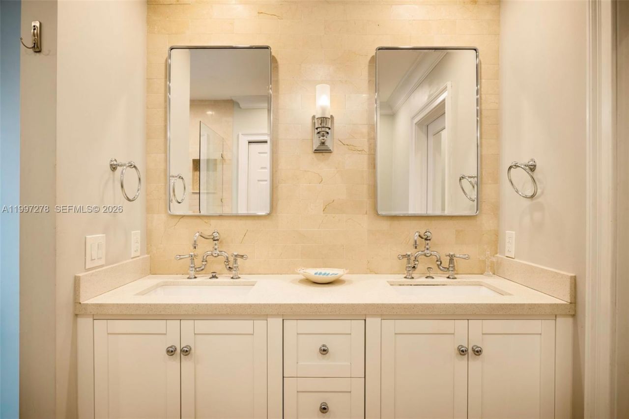 16167 SW 74th Pl, Palmetto Bay, FL 33157 Photo