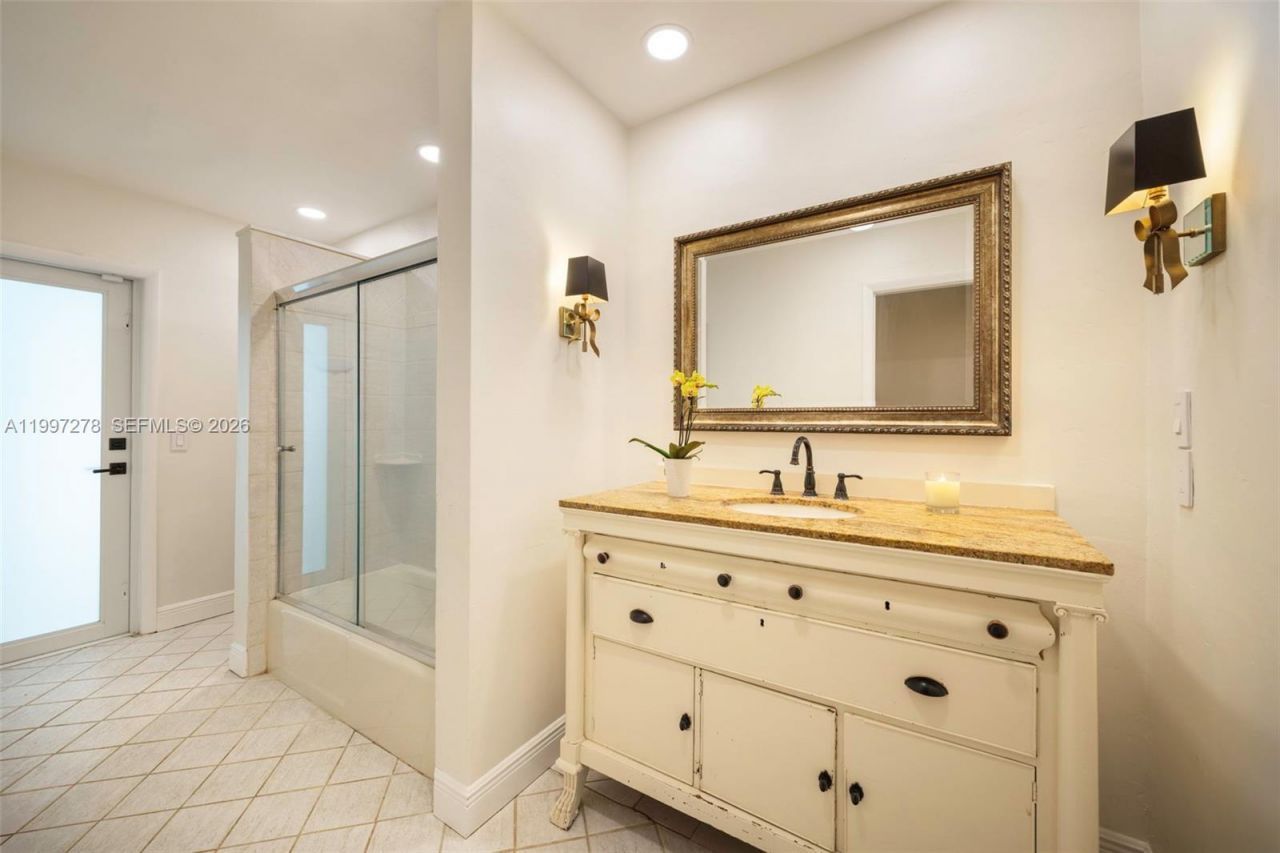 16167 SW 74th Pl, Palmetto Bay, FL 33157 Photo