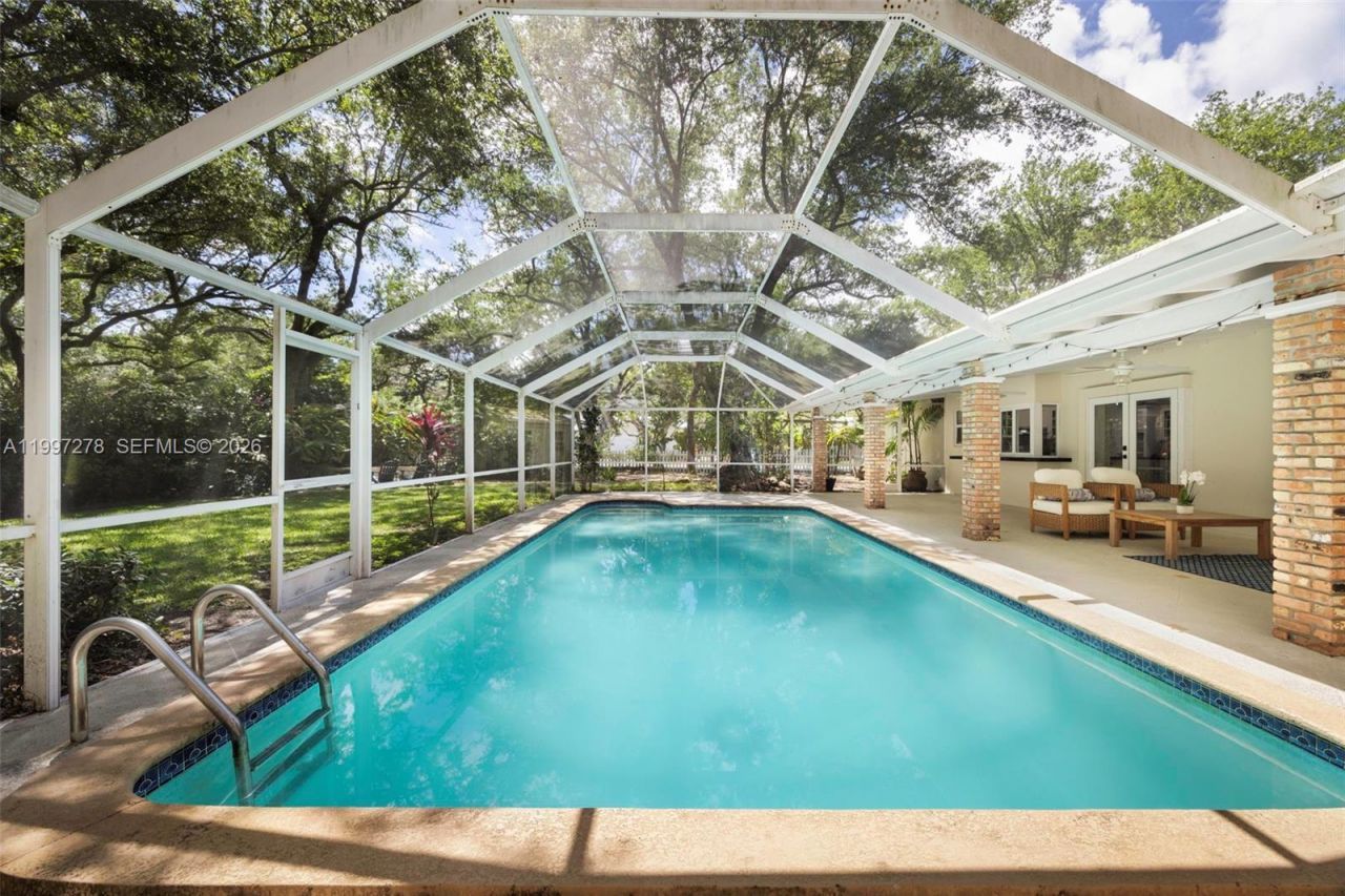 16167 SW 74th Pl, Palmetto Bay, FL 33157 Photo