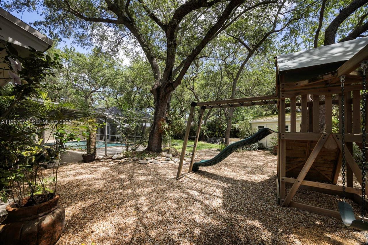 16167 SW 74th Pl, Palmetto Bay, FL 33157 Photo