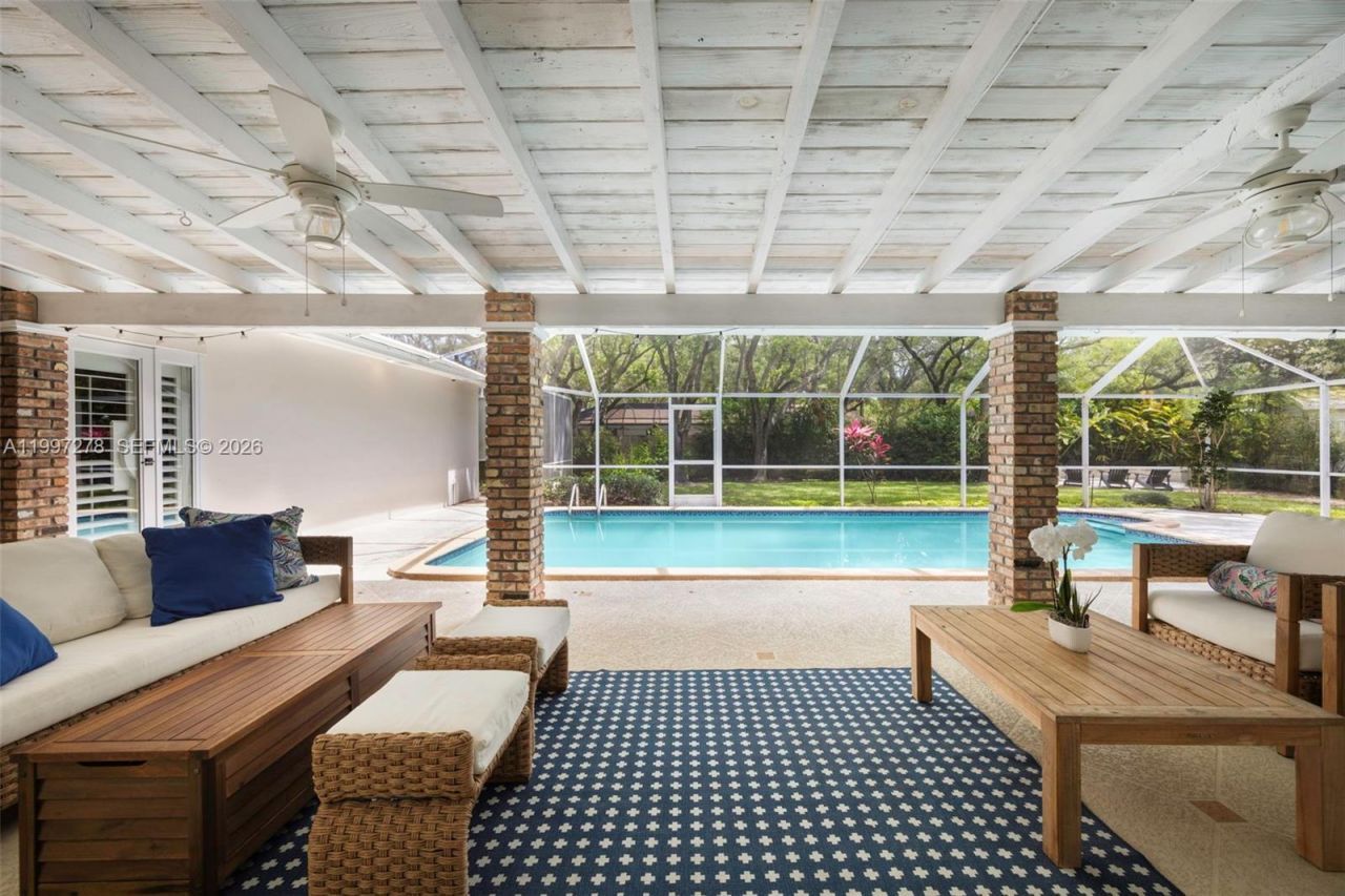 16167 SW 74th Pl, Palmetto Bay, FL 33157 Photo