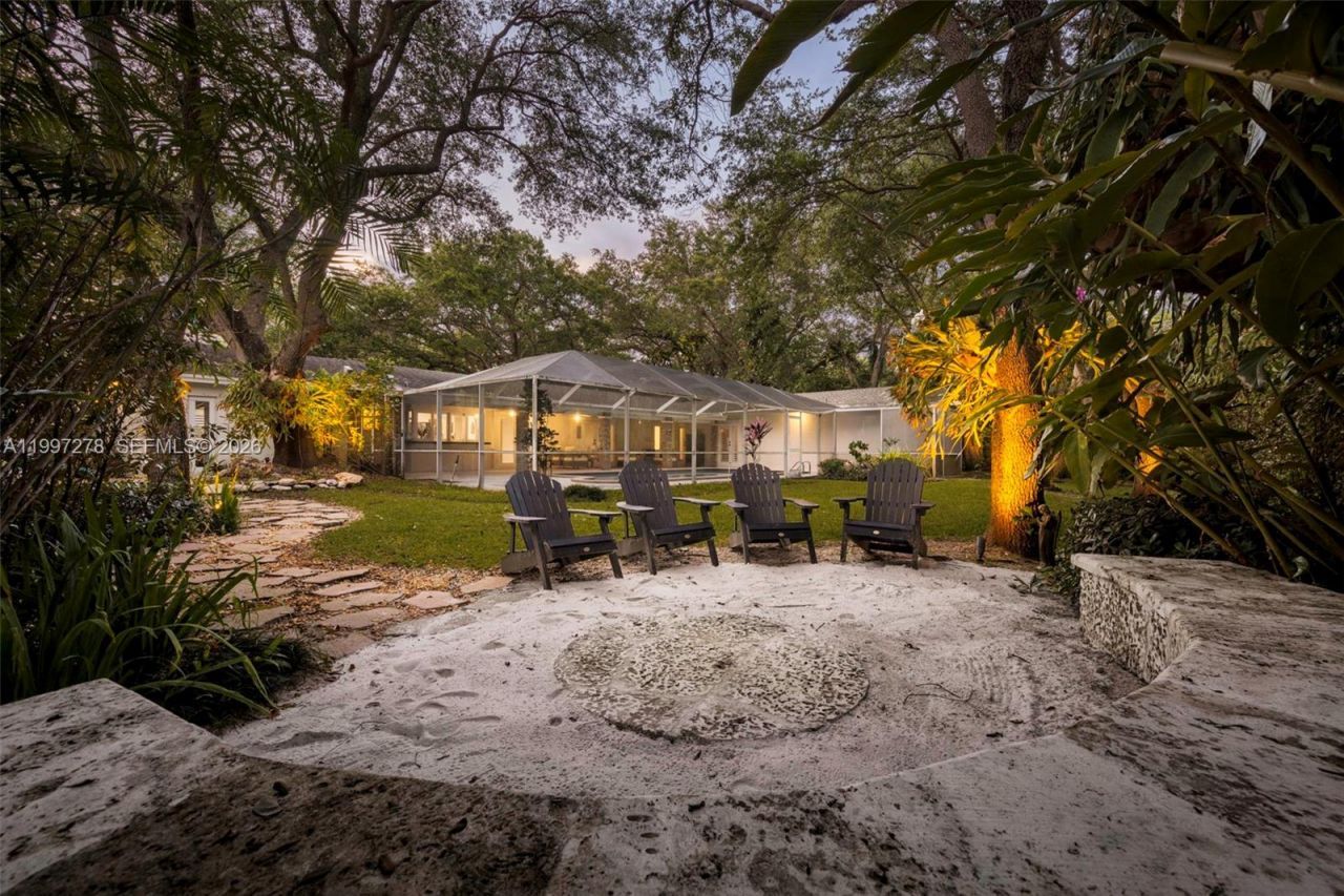 16167 SW 74th Pl, Palmetto Bay, FL 33157 Photo