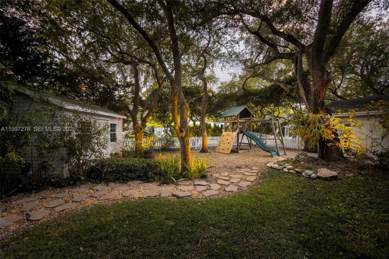 16167 SW 74th Pl, Palmetto Bay, FL 33157 Photo