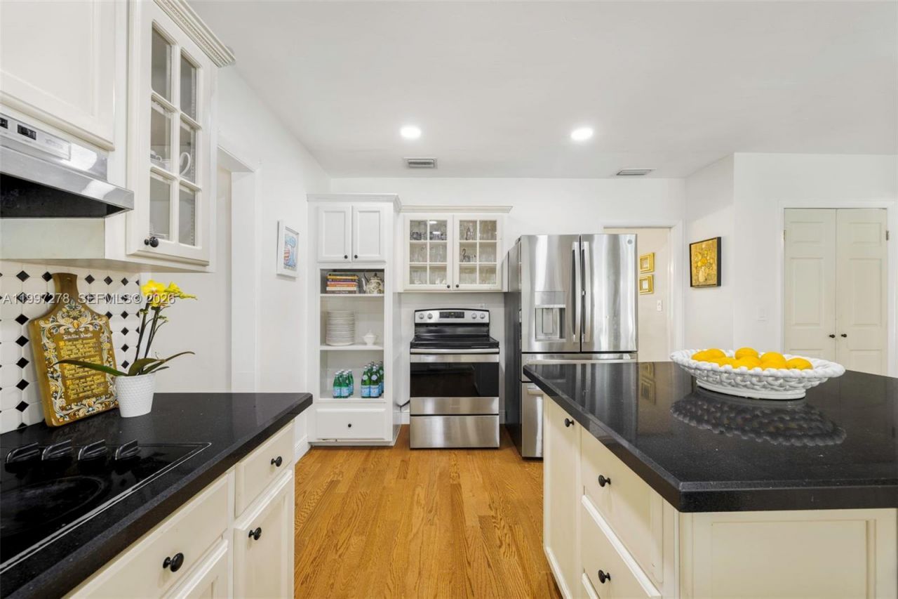 16167 SW 74th Pl, Palmetto Bay, FL 33157 Photo