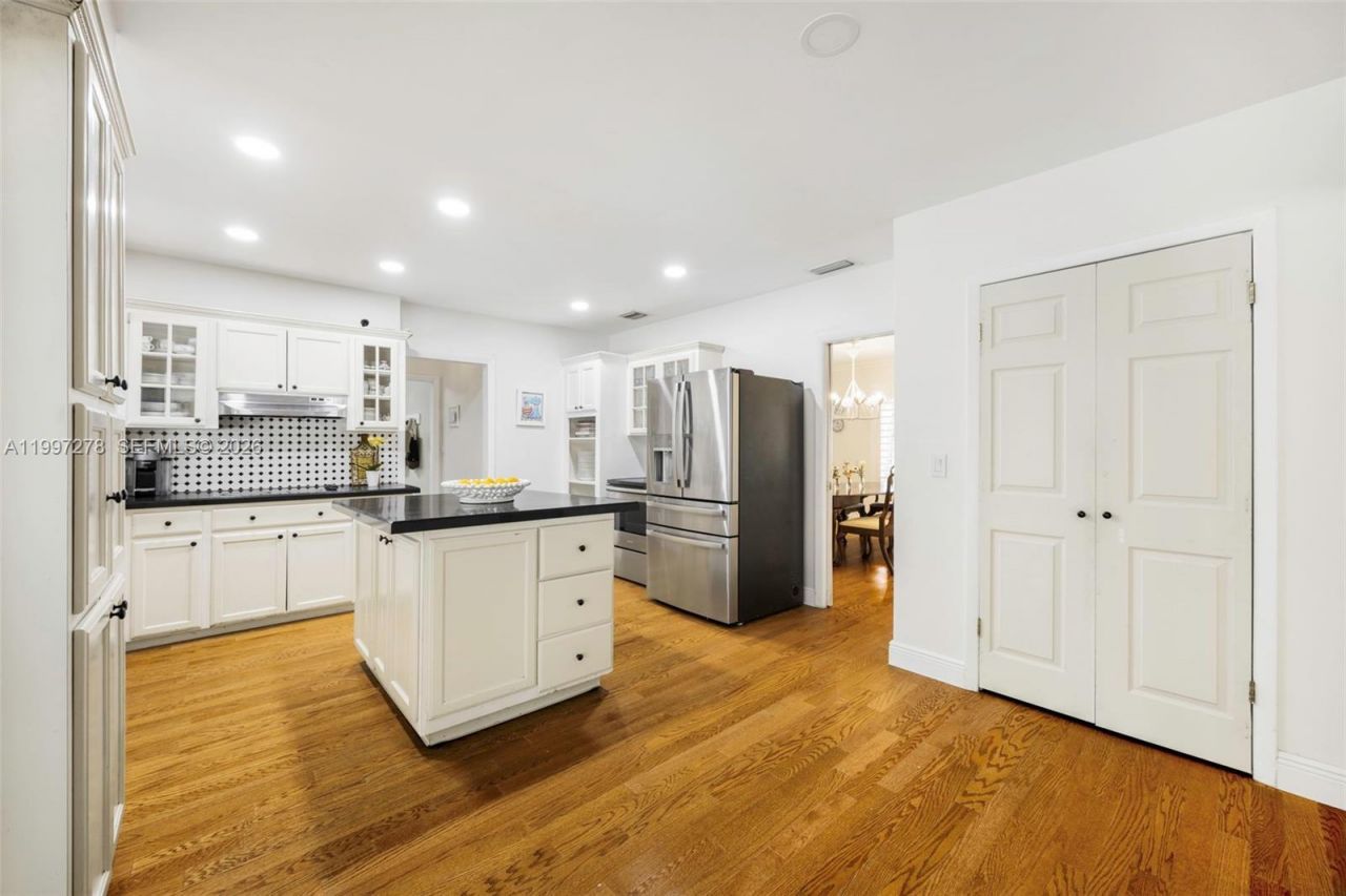 16167 SW 74th Pl, Palmetto Bay, FL 33157 Photo