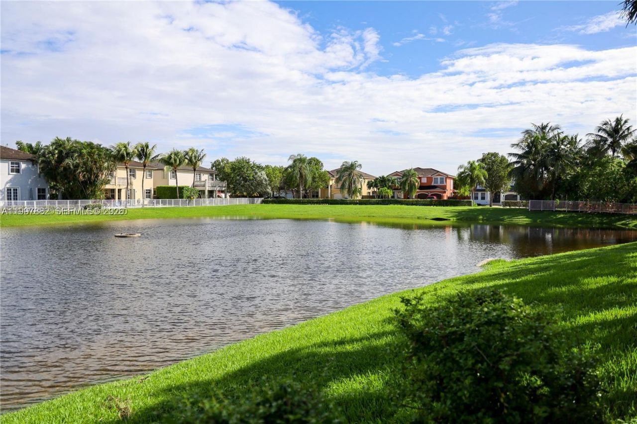 16473 SW 59th Ter , Miami, FL 33193 Photo