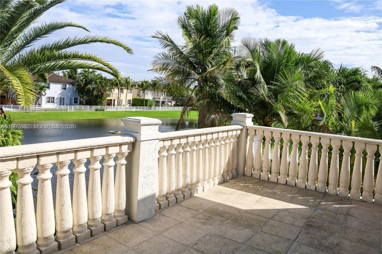 16473 SW 59th Ter , Miami, FL 33193 Photo