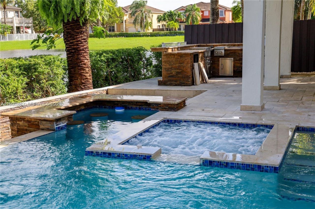 16473 SW 59th Ter , Miami, FL 33193 Photo