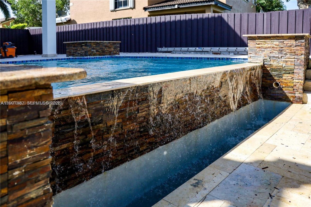 16473 SW 59th Ter , Miami, FL 33193 Photo