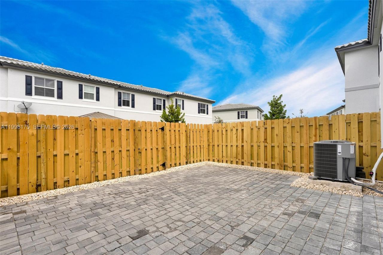 11925 NW 46th St, Coral Springs, FL 33076 Photo