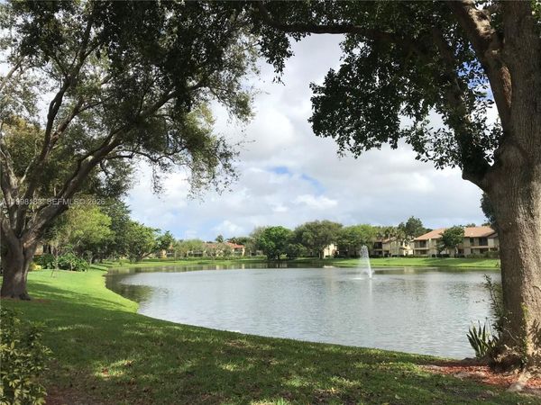401 Gardens Dr, Unit 103, Pompano Beach, FL 33069
