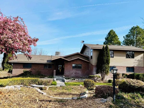 936 E 350 N, Declo, ID 83323