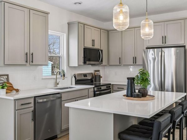 2414 Como Avenue SE, Minneapolis, MN 55414