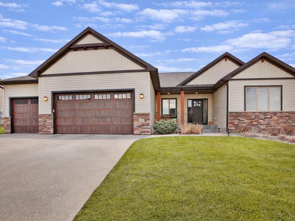 1936 Kerry Drive NE, Rochester, MN 55906