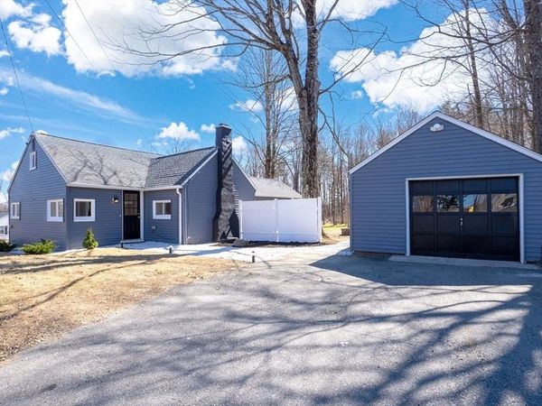 142 Whiting St, Lunenburg, MA 01462