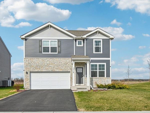 1716 Dublin Drive , Pingree Grove, IL 60140