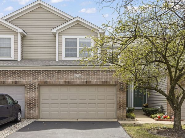 1728 Pershing Avenue , Unit 3, Wheaton, IL 60189