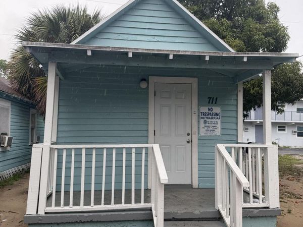 711 4th Street, Unit 1, West Palm Beach, FL 33401