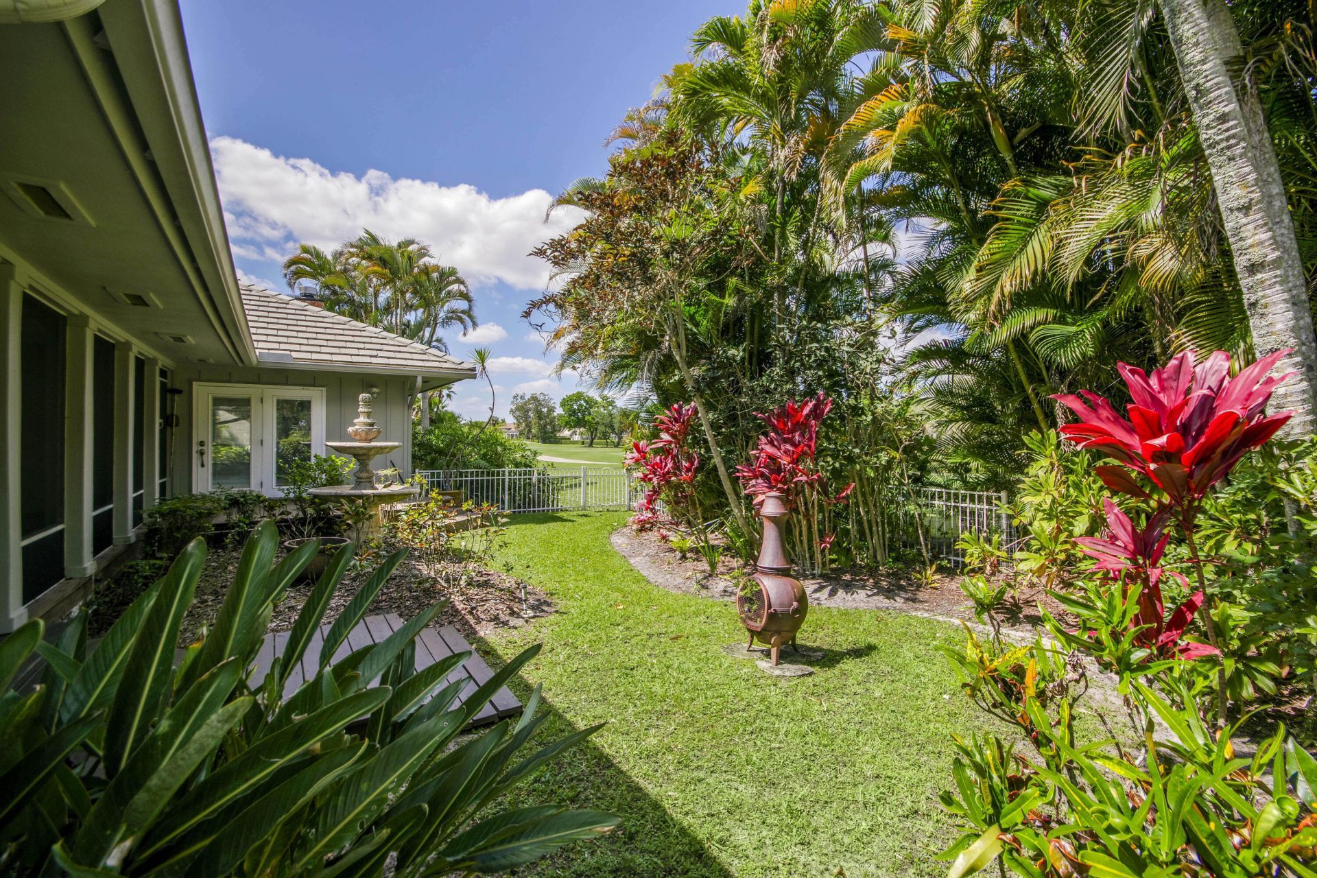 1 Balfour Road E, Palm Beach Gardens, FL 33418 Photo