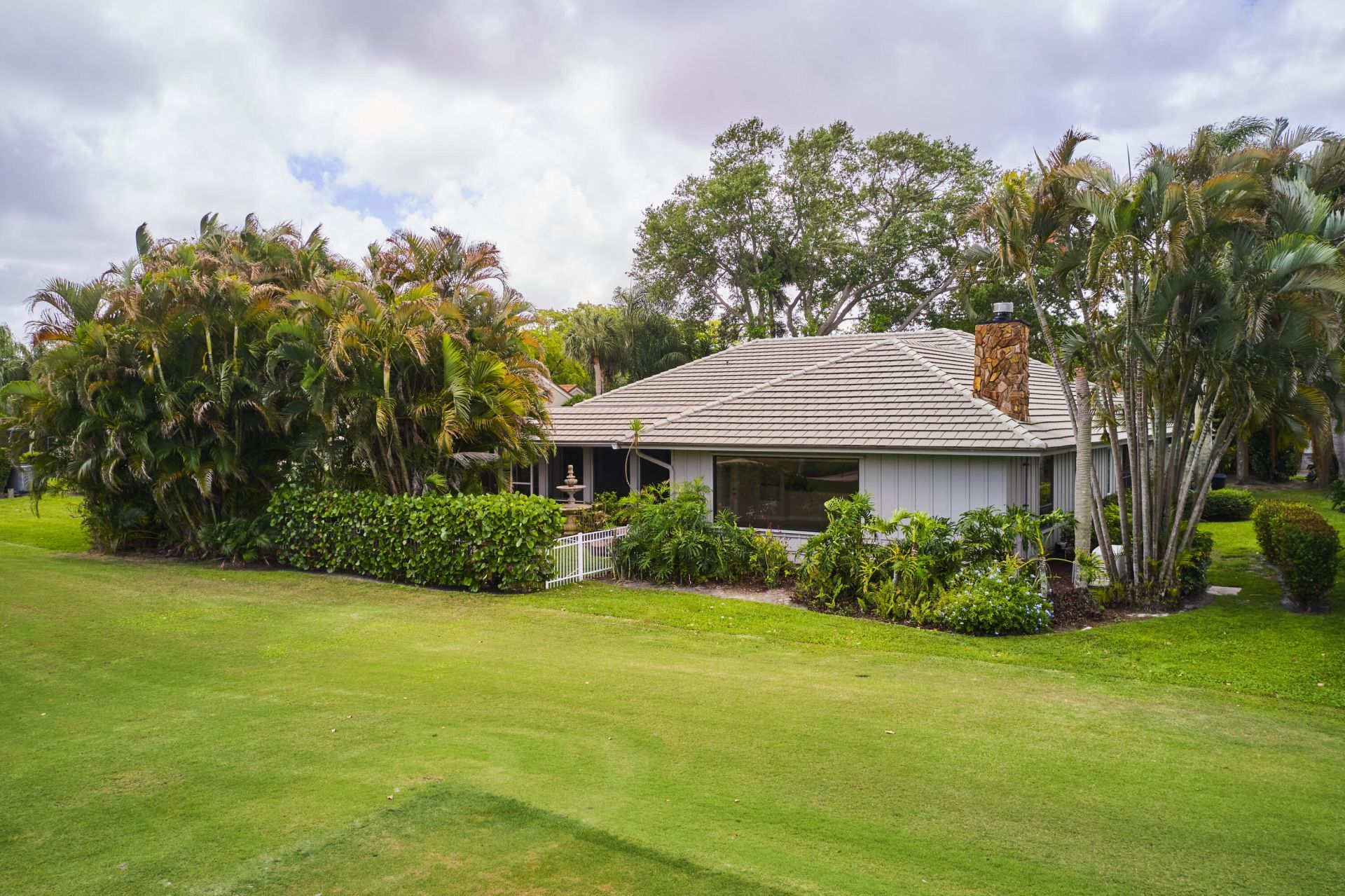 1 E Balfour Rd Road E, Palm Beach Gardens, FL 33418 Photo