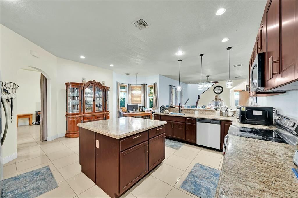 6112 NW Ginger Lane, Port Saint Lucie, FL 34986 Photo